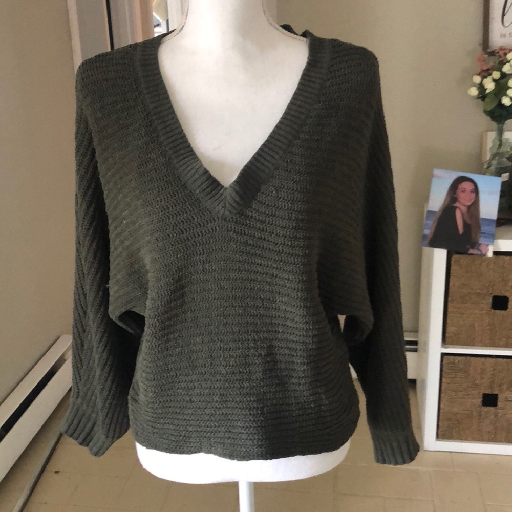 AE sweater
